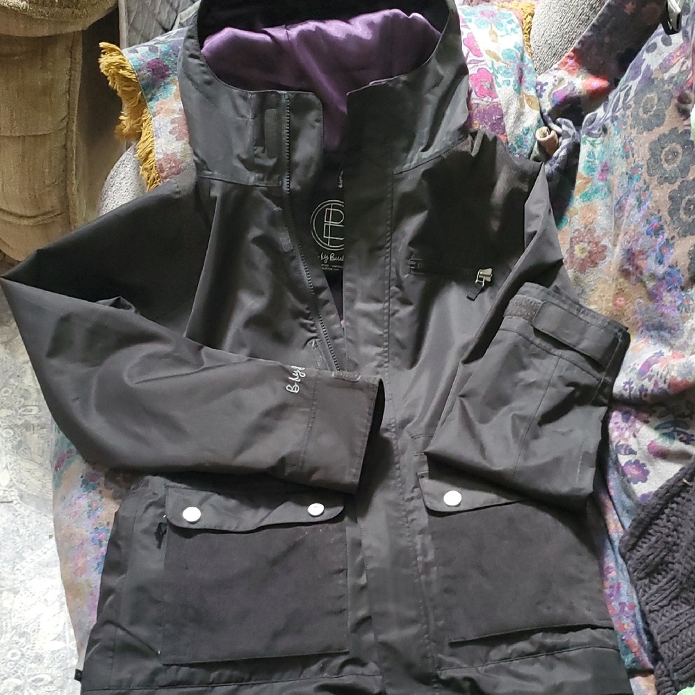 B ByBurton Black Ski Snowboard Jacket with Purple Interior Corduroy Mixed Media